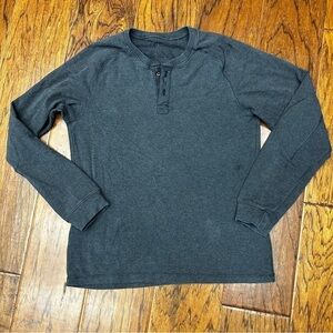 Lululemon men’s long‎ sleeve Henley